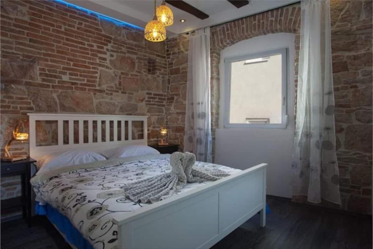 Historic Luxury Old Town Apartmán *